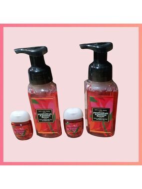 PASSIONFRUIT & BANANA FLOWER FOAMING HAND SOAP & SANITIZER BY BATH & BODY WORKS